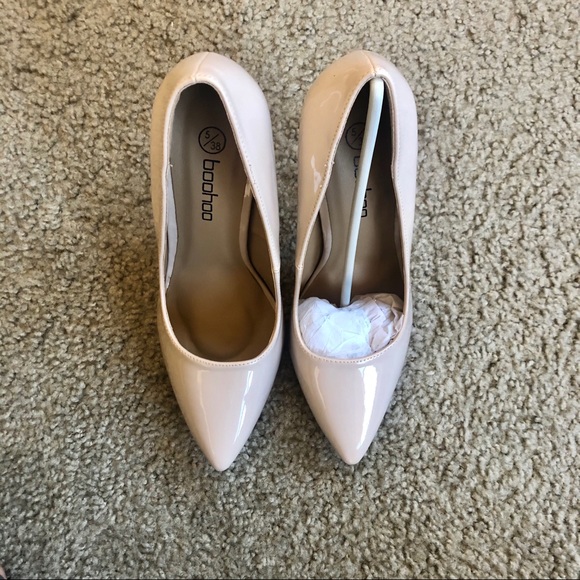 NWOT Pointed Nude Pumps - Picture 3 of 5